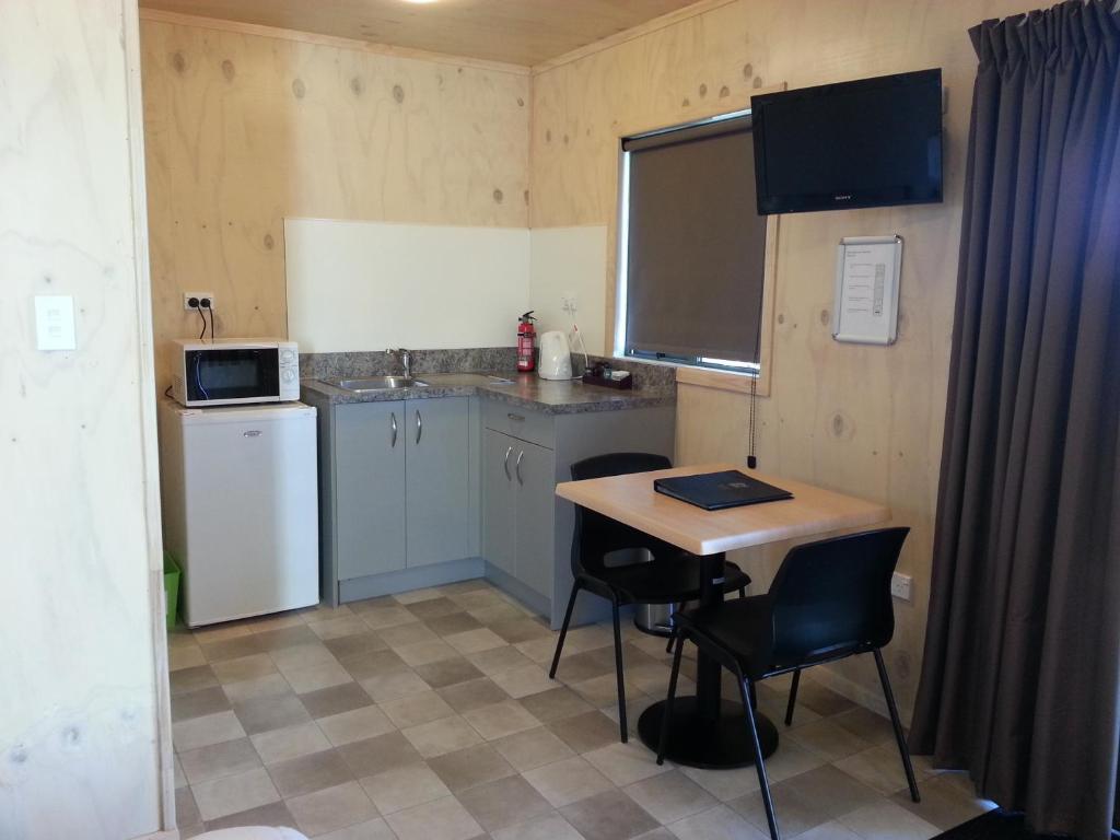 Martinborough Top 10 Holiday Park Kamer foto